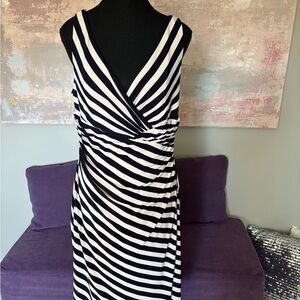 Jones New York Black and White Sheath Sleeveless Midi Dress V-Neck Sleeveless 12